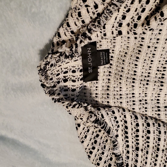 St. John Tweed Knit Blazer - Picture 6 of 7